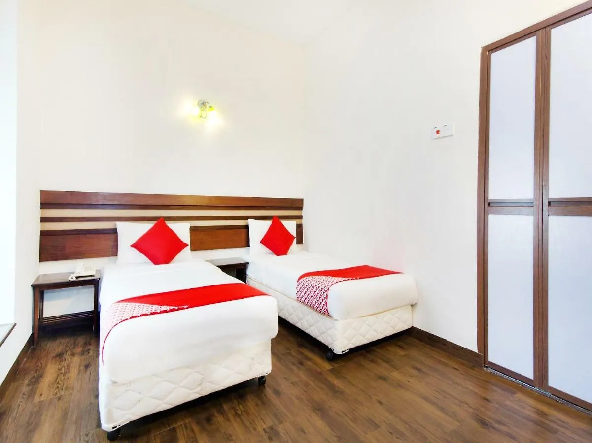 Oyo 706 Cozy Hotel Malacca 2*,